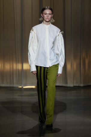 4/31 | Danny Reinke Spring 2026 | Photo: Marcus Hartelt | Courtesy of Berlin Fashion Week Danny Reinke Spring 2026 | Photo: Marcus Hartelt | Courtesy of Berlin Fashion Week
