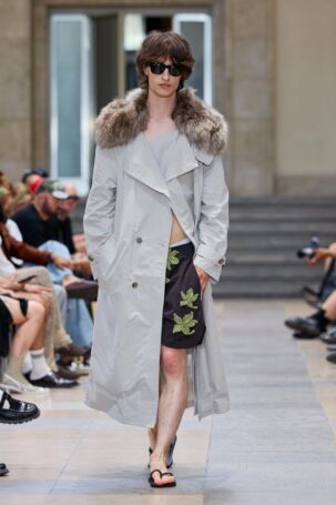 3/35 | David Koma Spring 2026 | Photo: Finnegan Koichi Godenschweger | Courtesy of Berlin Fashion Week David Koma Spring 2026 | Photo: Finnegan Koichi Godenschweger | Courtesy of Berlin Fashion Week