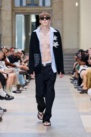 8/35 | David Koma Spring 2026 | Photo: Finnegan Koichi Godenschweger | Courtesy of Berlin Fashion Week David Koma Spring 2026 | Photo: Finnegan Koichi Godenschweger | Courtesy of Berlin Fashion Week