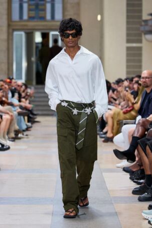 10/35 | David Koma Spring 2026 | Photo: Finnegan Koichi Godenschweger | Courtesy of Berlin Fashion Week David Koma Spring 2026 | Photo: Finnegan Koichi Godenschweger | Courtesy of Berlin Fashion Week