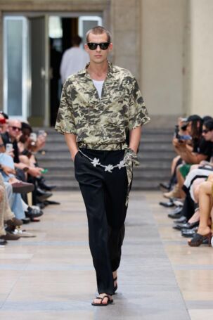11/35 | David Koma Spring 2026 | Photo: Finnegan Koichi Godenschweger | Courtesy of Berlin Fashion Week David Koma Spring 2026 | Photo: Finnegan Koichi Godenschweger | Courtesy of Berlin Fashion Week