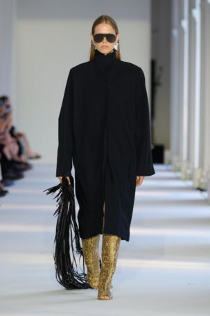 1/29 | Ioannes Spring 2026 | Photo: James Cochrane | Courtesy of Berlin Fashion Week Ioannes Spring 2026 | Photo: James Cochrane | Courtesy of Berlin Fashion Week