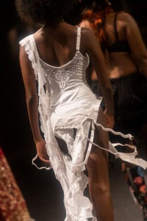 11/11 | Setting at Kitschy Couture Spring 2026 | Photo: Ines Bahr | Courtesy of Berlin Fashion Week Setting at Kitschy Couture Spring 2026 | Photo: Ines Bahr | Courtesy of Berlin Fashion Week