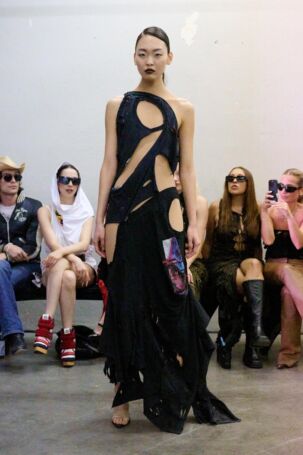 1/22 | Laura Gerte Spring 2026 | Photo: James Cochrane | Courtesy of Berlin Fashion Week Laura Gerte Spring 2026 | Photo: James Cochrane | Courtesy of Berlin Fashion Week
