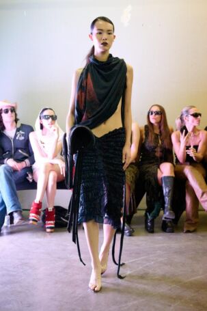 2/22 | Laura Gerte Spring 2026 | Photo: James Cochrane | Courtesy of Berlin Fashion Week Laura Gerte Spring 2026 | Photo: James Cochrane | Courtesy of Berlin Fashion Week