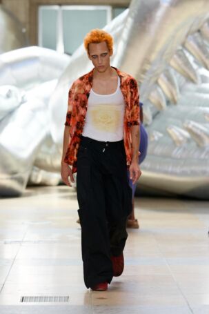 8/34 | LUEDER Spring 2026 | Photo: Finnegan Koichi Godenschweger | Courtesy of Berlin Fashion Week LUEDER Spring 2026 | Photo: Finnegan Koichi Godenschweger | Courtesy of Berlin Fashion Week