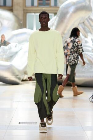 12/34 | LUEDER Spring 2026 | Photo: Finnegan Koichi Godenschweger | Courtesy of Berlin Fashion Week LUEDER Spring 2026 | Photo: Finnegan Koichi Godenschweger | Courtesy of Berlin Fashion Week