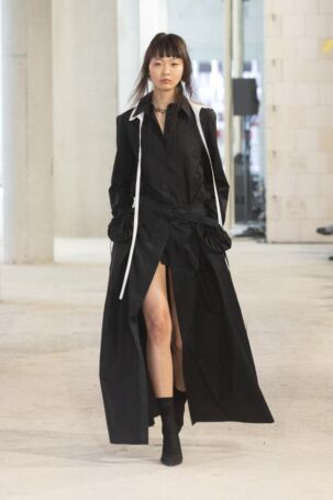 4/21 | Milk of Lime Spring 2026 | Photo: Andreas Hofrichter | Courtesy of Berlin Fashion Week Milk of Lime Spring 2026 | Photo: Andreas Hofrichter | Courtesy of Berlin Fashion Week