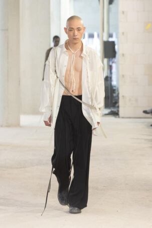 10/21 | Milk of Lime Spring 2026 | Photo: Andreas Hofrichter | Courtesy of Berlin Fashion Week Milk of Lime Spring 2026 | Photo: Andreas Hofrichter | Courtesy of Berlin Fashion Week