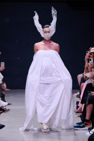 1/35 | Rebekka Ruetz Spring 2026 | Photo: James Cochrane | Courtesy of Berlin Fashion Week Rebekka Ruetz Spring 2026 | Photo: James Cochrane | Courtesy of Berlin Fashion Week