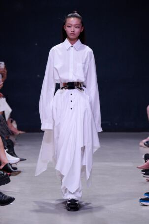 2/35 | Rebekka Ruetz Spring 2026 | Photo: James Cochrane | Courtesy of Berlin Fashion Week Rebekka Ruetz Spring 2026 | Photo: James Cochrane | Courtesy of Berlin Fashion Week