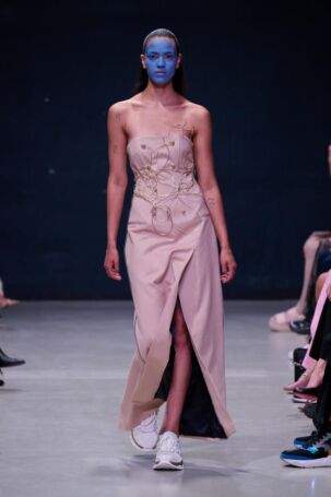 9/35 | Rebekka Ruetz Spring 2026 | Photo: James Cochrane | Courtesy of Berlin Fashion Week Rebekka Ruetz Spring 2026 | Photo: James Cochrane | Courtesy of Berlin Fashion Week
