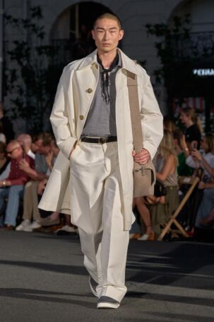 8/54 | AMI Paris | Spring 2026 Menswear | Courtesy of AMI Paris AMI Paris | Spring 2026 Menswear | Courtesy of AMI Paris