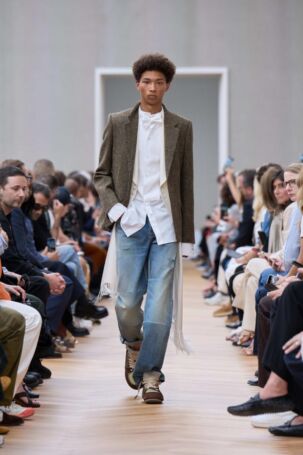 4/68 | Dior Homme Spring 2026 Menswear | Courtesy of Dior Dior Homme Spring 2026 Menswear | Courtesy of Dior