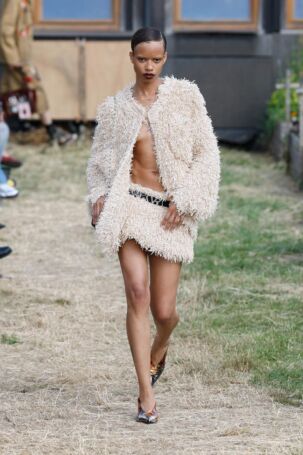 2/41 | Doublet Spring 2026 Menswear | Photo: NOWFASHION.com Doublet Spring 2026 Menswear | Photo: NOWFASHION.com