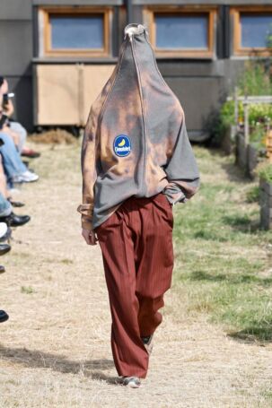 8/41 | Doublet Spring 2026 Menswear | Photo: NOWFASHION.com Doublet Spring 2026 Menswear | Photo: NOWFASHION.com