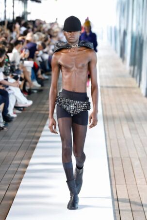 2/258 | Institut Français de la Mode Bachelor of Arts Menswear Spring 2026 Menswear | Photo: NOWFASHION.com Institut Français de la Mode Bachelor of Arts Menswear Spring 2026 Menswear | Photo: NOWFASHION.com