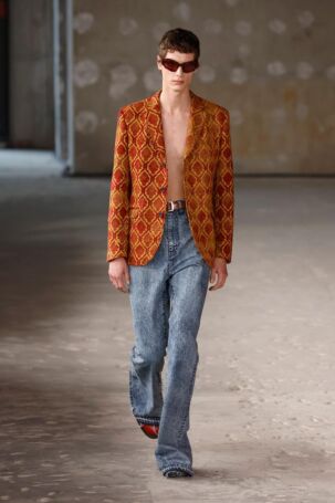 1/51 | Junya Watanabe Spring 2026 Menswear | Photo: NOWFASHION.com Junya Watanabe Spring 2026 Menswear | Photo: NOWFASHION.com