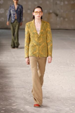 5/51 | Junya Watanabe Spring 2026 Menswear | Photo: NOWFASHION.com Junya Watanabe Spring 2026 Menswear | Photo: NOWFASHION.com