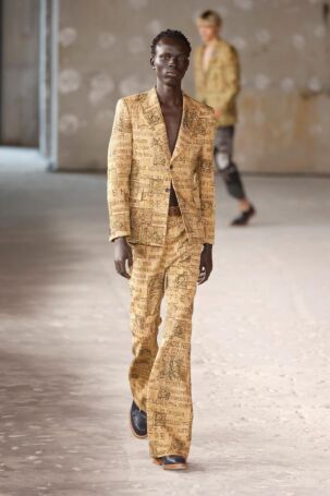 9/51 | Junya Watanabe Spring 2026 Menswear | Photo: NOWFASHION.com Junya Watanabe Spring 2026 Menswear | Photo: NOWFASHION.com