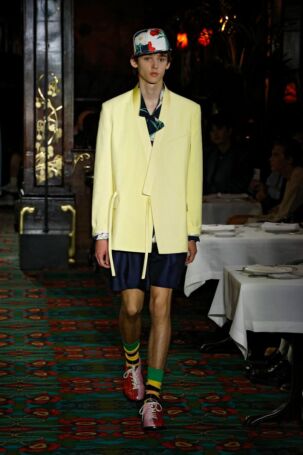 8/52 | Kenzo Spring 2026 Menswear | Photo: NOWFASHION.com Kenzo Spring 2026 Menswear | Photo: NOWFASHION.com