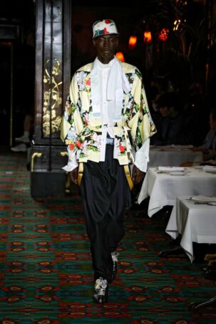 9/52 | Kenzo Spring 2026 Menswear | Photo: NOWFASHION.com Kenzo Spring 2026 Menswear | Photo: NOWFASHION.com