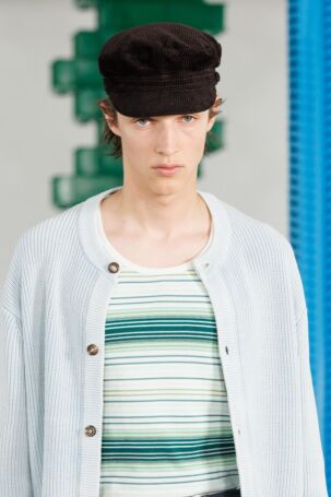 5/80 | Details at Solid Homme Spring 2026 Menswear | Photo: Luca Tombolini | Courtesy of Solid Homme Details at Solid Homme Spring 2026 Menswear | Photo: Luca Tombolini | Courtesy of Solid Homme