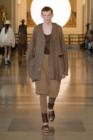 8/53 | Songzio Spring 2026 Menswear | Photo: NOWFASHION.com Songzio Spring 2026 Menswear | Photo: NOWFASHION.com