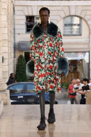 1/40 | Walter Van Beirendonck Spring 2026 Menswear | Photo: NOWFASHION.com Walter Van Beirendonck Spring 2026 Menswear | Photo: NOWFASHION.com