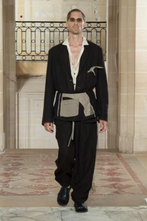 8/34 | ZIGGY CHEN Spring 2026 Menswear | Photo: Alessandro Tinelli | Courtesy of ZIGGY CHEN ZIGGY CHEN Spring 2026 Menswear | Photo: Alessandro Tinelli | Courtesy of ZIGGY CHEN