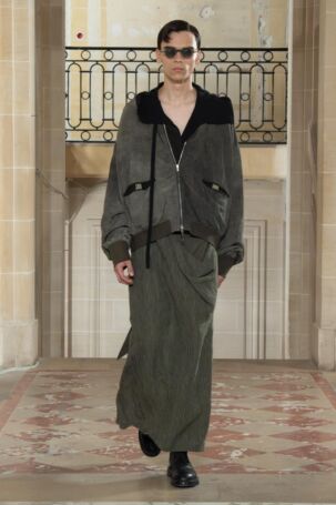 11/34 | ZIGGY CHEN Spring 2026 Menswear | Photo: Alessandro Tinelli | Courtesy of ZIGGY CHEN ZIGGY CHEN Spring 2026 Menswear | Photo: Alessandro Tinelli | Courtesy of ZIGGY CHEN