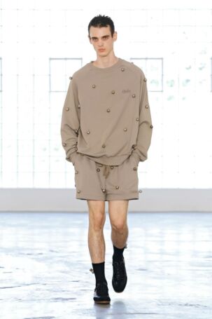 10/42 | David Catalán Spring 2026 Menswear | Photo: NOWFASHION.com David Catalán Spring 2026 Menswear | Photo: NOWFASHION.com