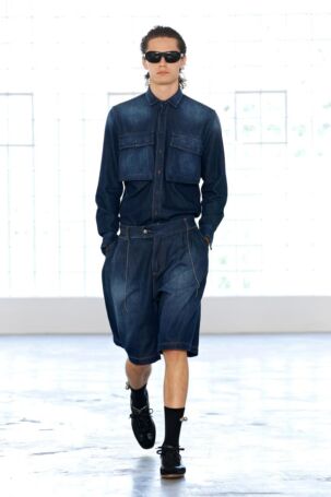 11/42 | David Catalán Spring 2026 Menswear | Photo: NOWFASHION.com David Catalán Spring 2026 Menswear | Photo: NOWFASHION.com