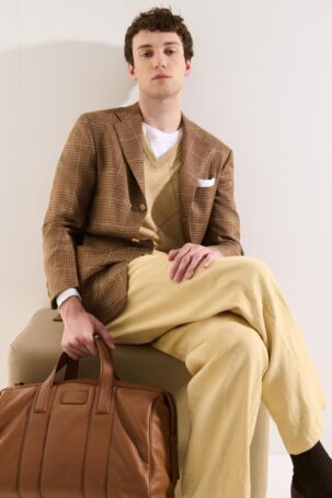 10/25 | Kiton | Spring 2026 Menswear | Courtesy of Kiton Kiton | Spring 2026 Menswear | Courtesy of Kiton