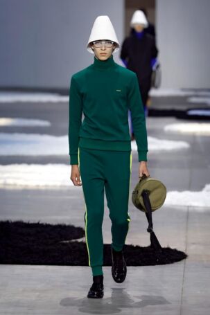 5/57 | Prada Spring 2026 Menswear | Photo: NOWFASHION.com Prada Spring 2026 Menswear | Photo: NOWFASHION.com