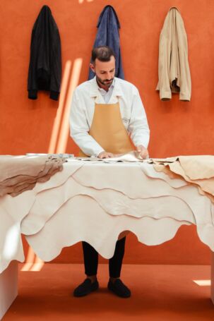 7/10 | Setting at Tod's | Fall 2025 | Courtesy of Tod's Setting at Tod's | Fall 2025 | Courtesy of Tod's