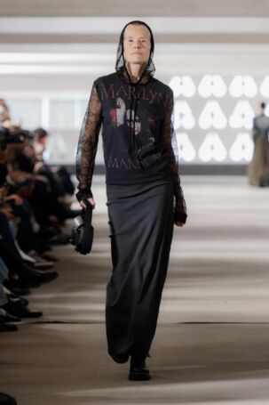 7/24 | Deadwood Resort 2026 | Photo: Mathias Nordgren | Courtesy of Stockholm Fashion Week Deadwood Resort 2026 | Photo: Mathias Nordgren | Courtesy of Stockholm Fashion Week