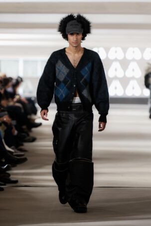 8/24 | Deadwood Resort 2026 | Photo: Mathias Nordgren | Courtesy of Stockholm Fashion Week Deadwood Resort 2026 | Photo: Mathias Nordgren | Courtesy of Stockholm Fashion Week