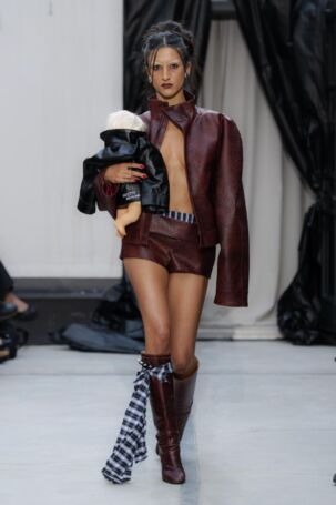 11/12 | Fayette Norling Fall 2025 | Photo: Mathias Nordgren | Courtesy of Stockholm Fashion Week Fayette Norling Fall 2025 | Photo: Mathias Nordgren | Courtesy of Stockholm Fashion Week
