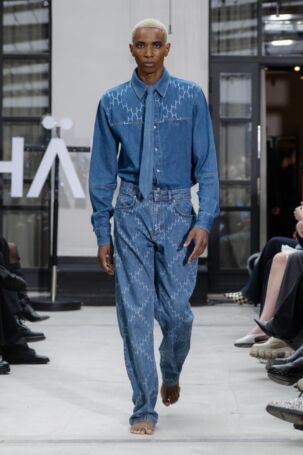 3/15 | Hän Finland Fall 2025 | Photo: Mathias Nordgren | Courtesy of Stockholm Fashion Week Hän Finland Fall 2025 | Photo: Mathias Nordgren | Courtesy of Stockholm Fashion Week