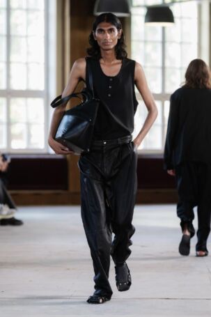 8/38 | Past Tense Spring 2026 | Photo: Mathias Nordgren | Courtesy of Stockholm Fashion Week Past Tense Spring 2026 | Photo: Mathias Nordgren | Courtesy of Stockholm Fashion Week