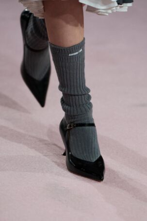 11/99 | Details at SHUSHU/TONG | Fall 2025 | Photo: Jiacheng | Courtesy of SHUSHU/TONG Details at SHUSHU/TONG | Fall 2025 | Photo: Jiacheng | Courtesy of SHUSHU/TONG