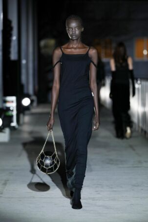 BASICKS Fall 2025 | Photo: Shun Mizuno | Courtesy of BASICKS BASICKS Fall 2025 | Photo: Shun Mizuno | Courtesy of BASICKS