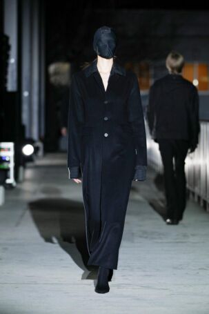 BASICKS Fall 2025 | Photo: Shun Mizuno | Courtesy of BASICKS BASICKS Fall 2025 | Photo: Shun Mizuno | Courtesy of BASICKS