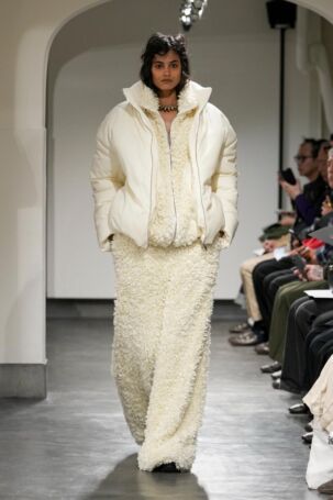 3/41 | HARUNOBUMURATA | Fall 2025 | Courtesy of HARUNOBUMURATA HARUNOBUMURATA | Fall 2025 | Courtesy of HARUNOBUMURATA