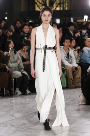 4/28 | HEAVEN TANUDIREDJA Fall 2025 | Photo: Tomohiro Horiuchi | Courtesy of HEAVEN TANUDIREDJA HEAVEN TANUDIREDJA Fall 2025 | Photo: Tomohiro Horiuchi | Courtesy of HEAVEN TANUDIREDJA