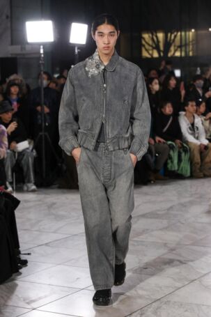 6/28 | HEAVEN TANUDIREDJA Fall 2025 | Photo: Tomohiro Horiuchi | Courtesy of HEAVEN TANUDIREDJA HEAVEN TANUDIREDJA Fall 2025 | Photo: Tomohiro Horiuchi | Courtesy of HEAVEN TANUDIREDJA
