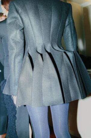 6/11 | Details and BTS at HEAVEN TANUDIREDJA | Fall 2025 | Courtesy of HEAVEN TANUDIREDJA Details and BTS at HEAVEN TANUDIREDJA | Fall 2025 | Courtesy of HEAVEN TANUDIREDJA