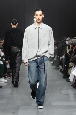 8/41 | MSML Fall 2025 | Photo Credit: JFWO Japan Fashion Week Organization MSML Fall 2025 | Photo Credit: JFWO Japan Fashion Week Organization