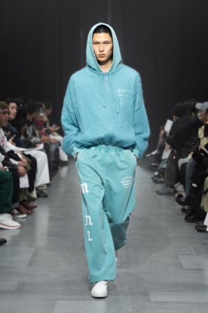10/41 | MSML Fall 2025 | Photo Credit: JFWO Japan Fashion Week Organization MSML Fall 2025 | Photo Credit: JFWO Japan Fashion Week Organization